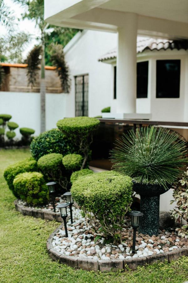 Bahay Ni Kikay Vacation Rental - Wifi Included General Santos City Екстериор снимка